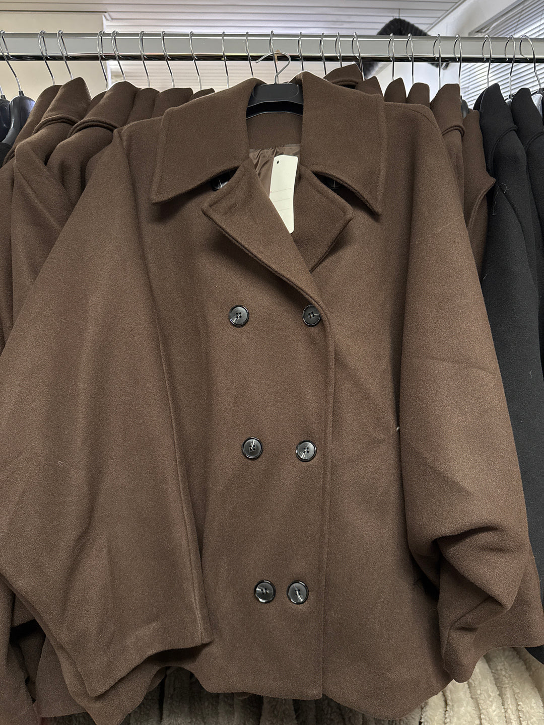 OVERSIZE KURZMANTEL SUNA - Braun