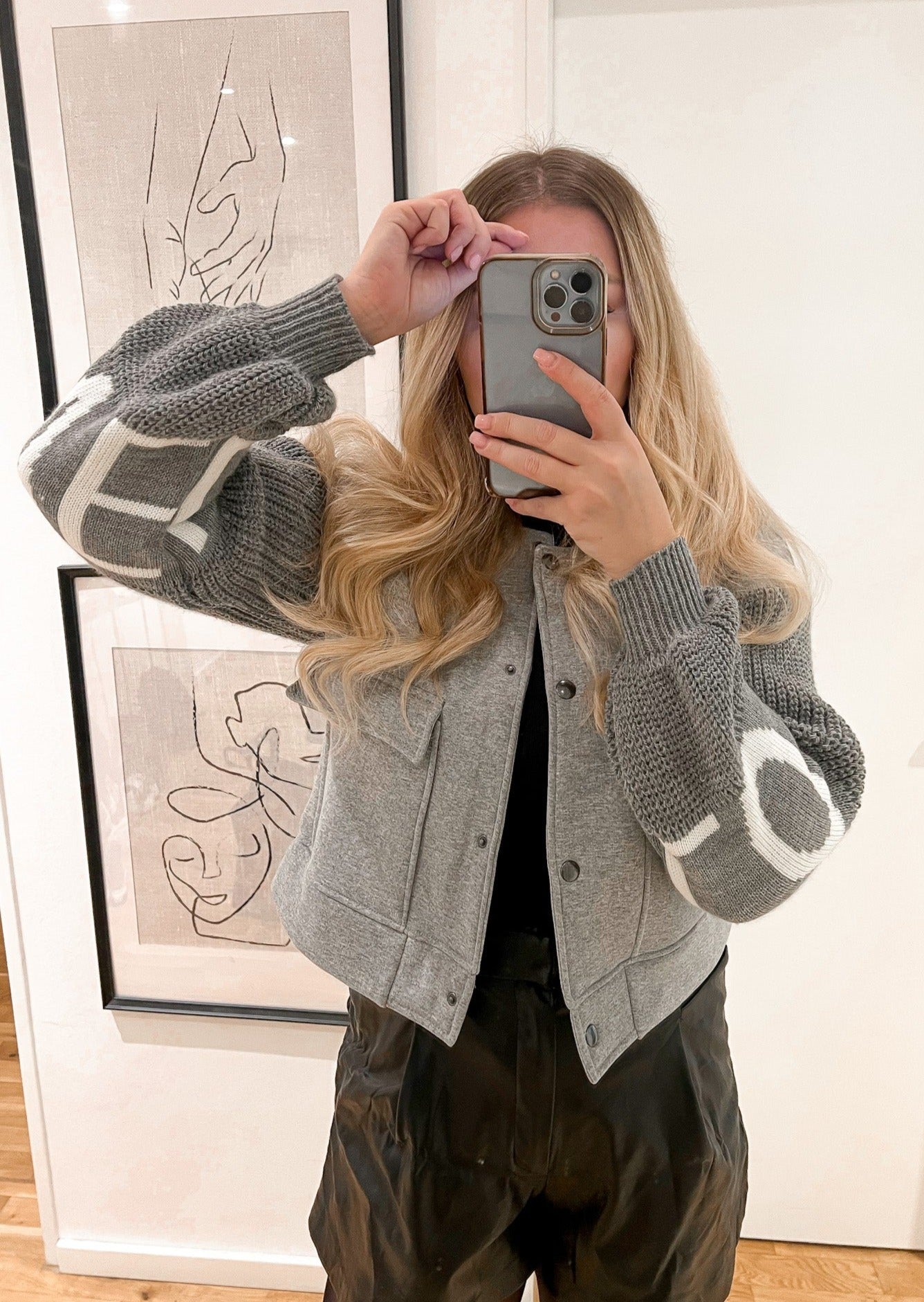 GRAUE COLLAGE JACKE
