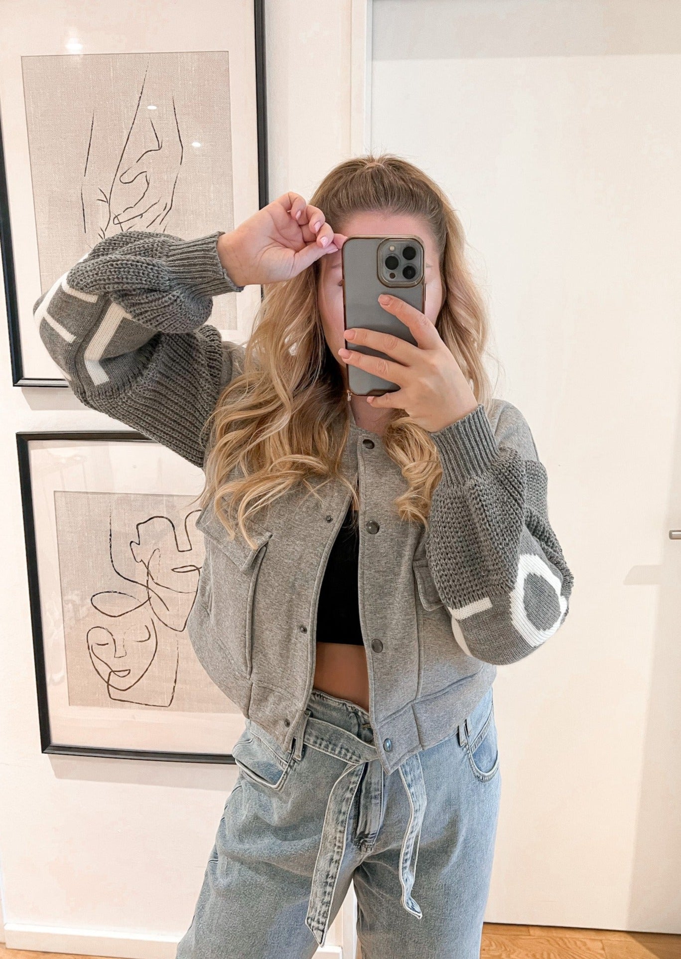 GRAUE COLLAGE JACKE