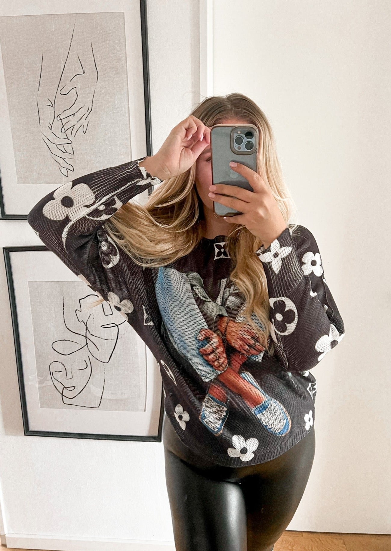 DÜNNER JEANS PULLOVER- schwarz