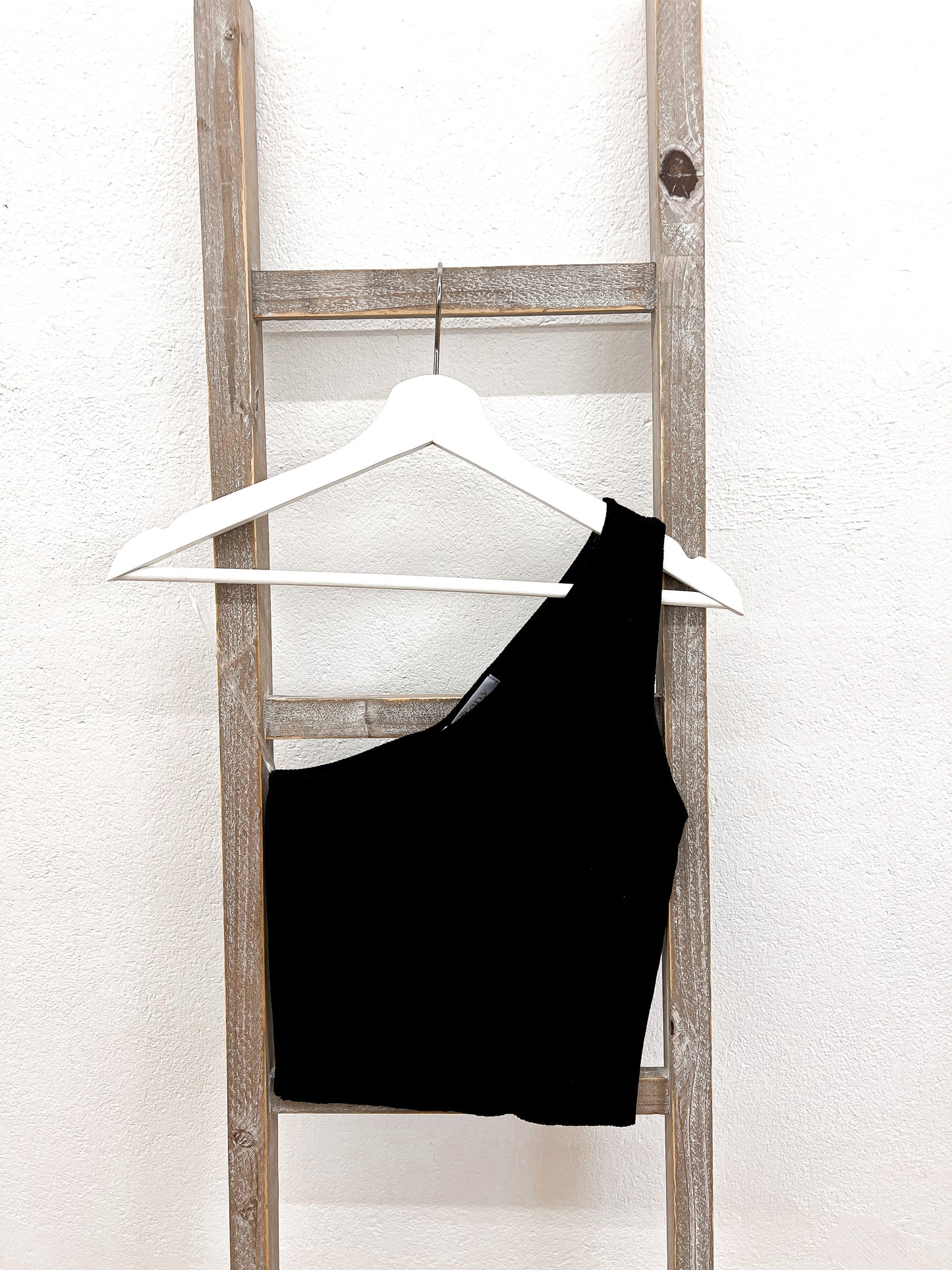 ONE SHOULDER TOP- versch. Farben Q937