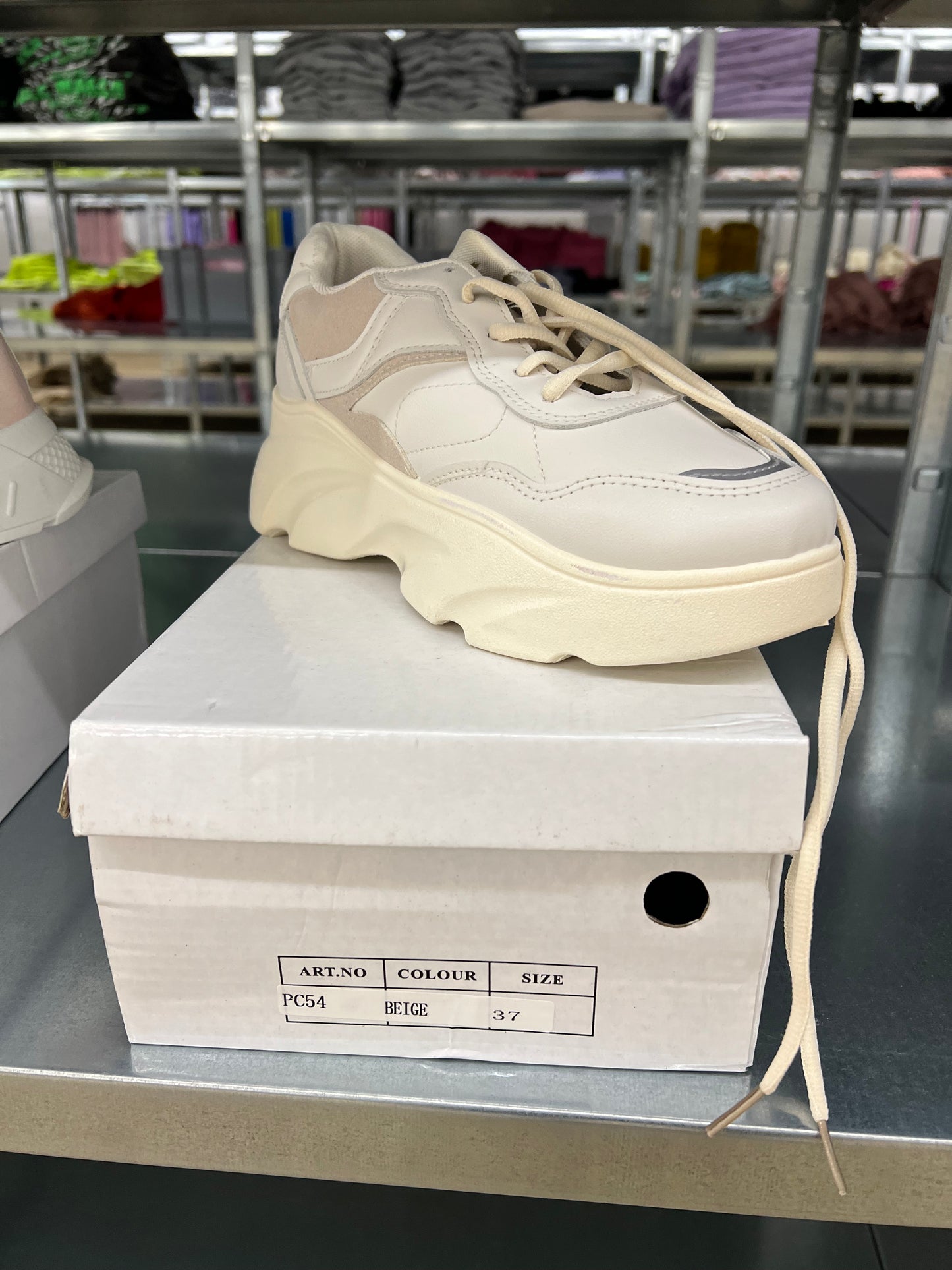 PC54 beige Gr. 37