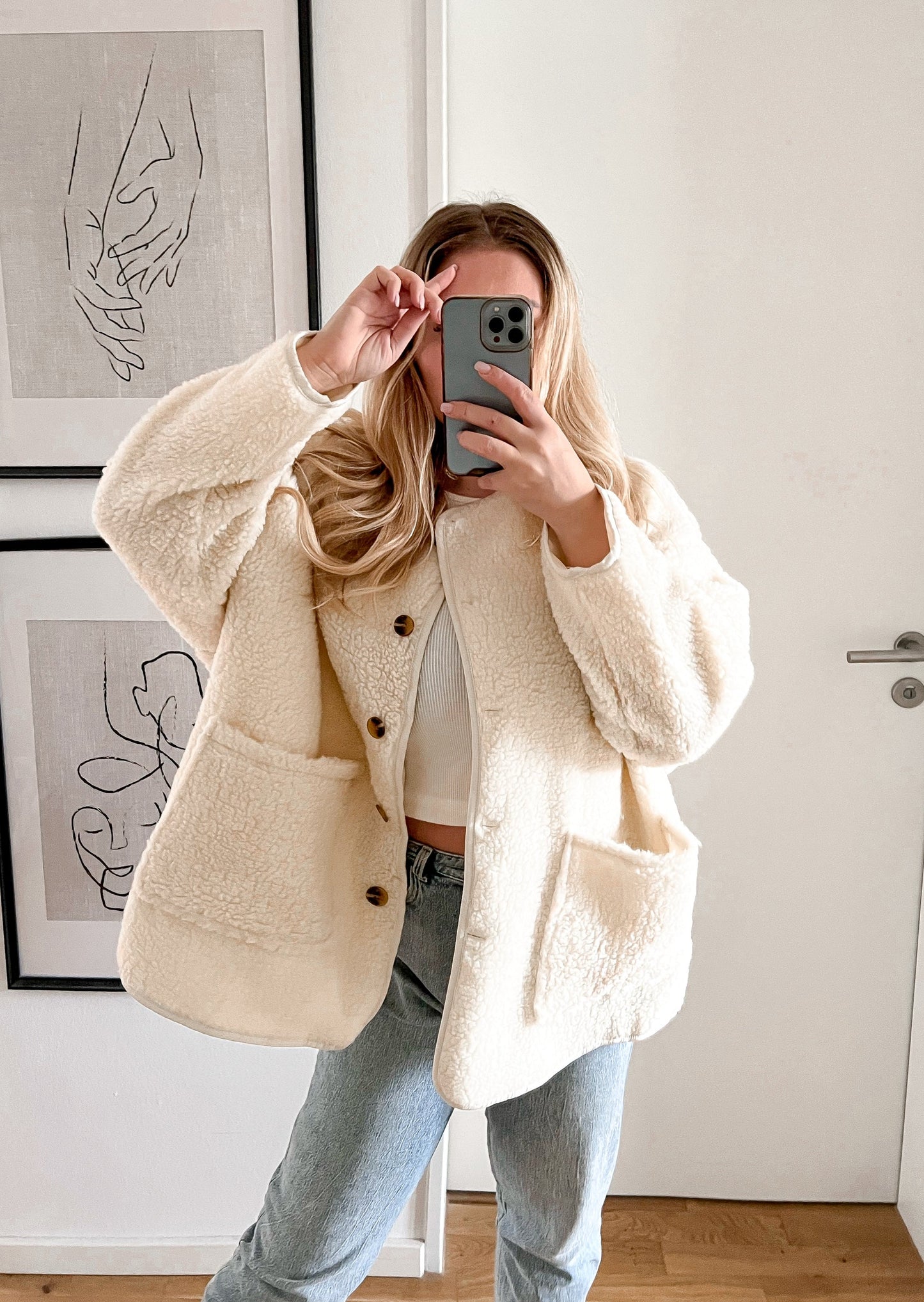 ULTRA OVERSIZE TEDDYJACKE-Creme
