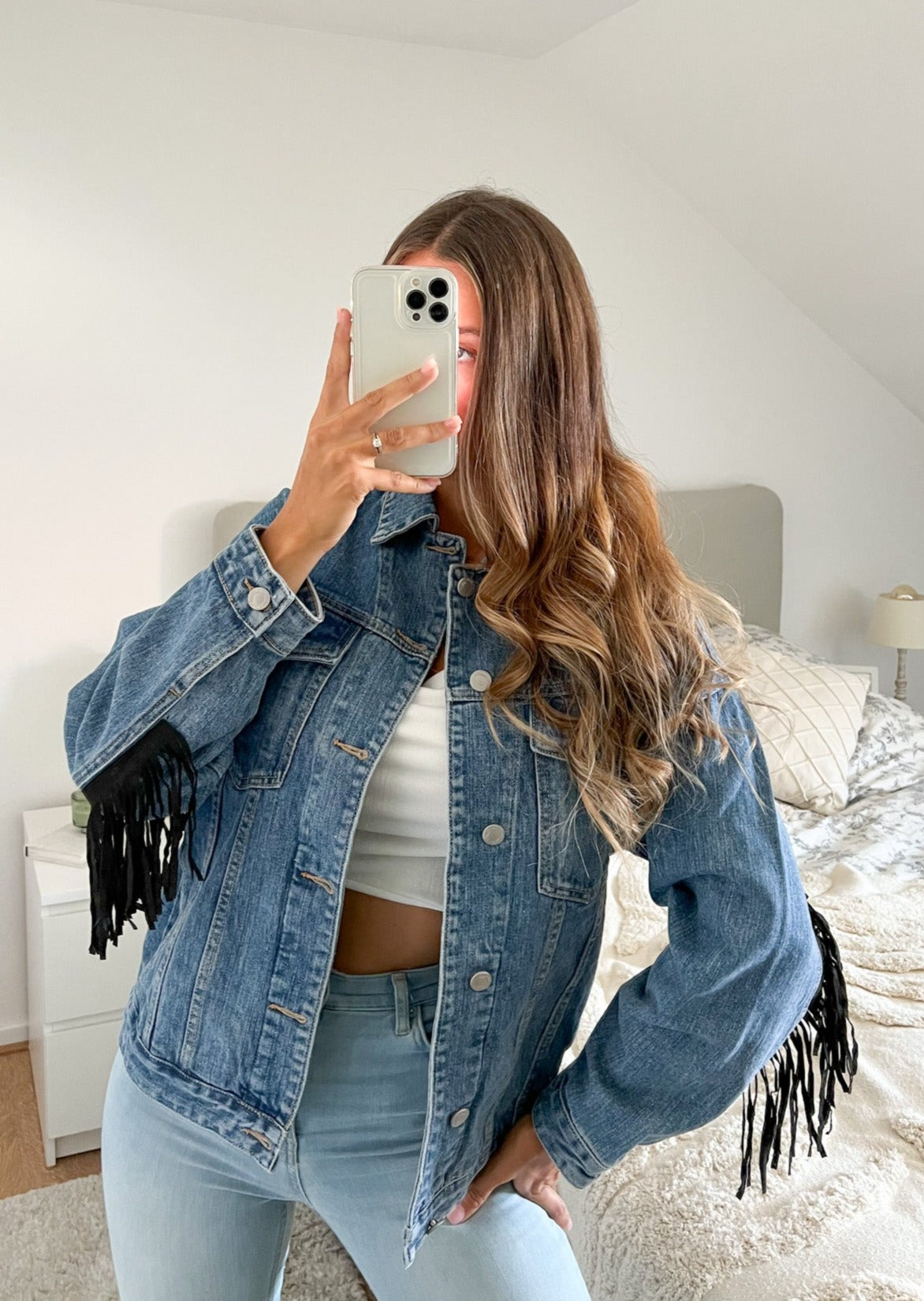 JEANSJACKE MIT FRANSEN