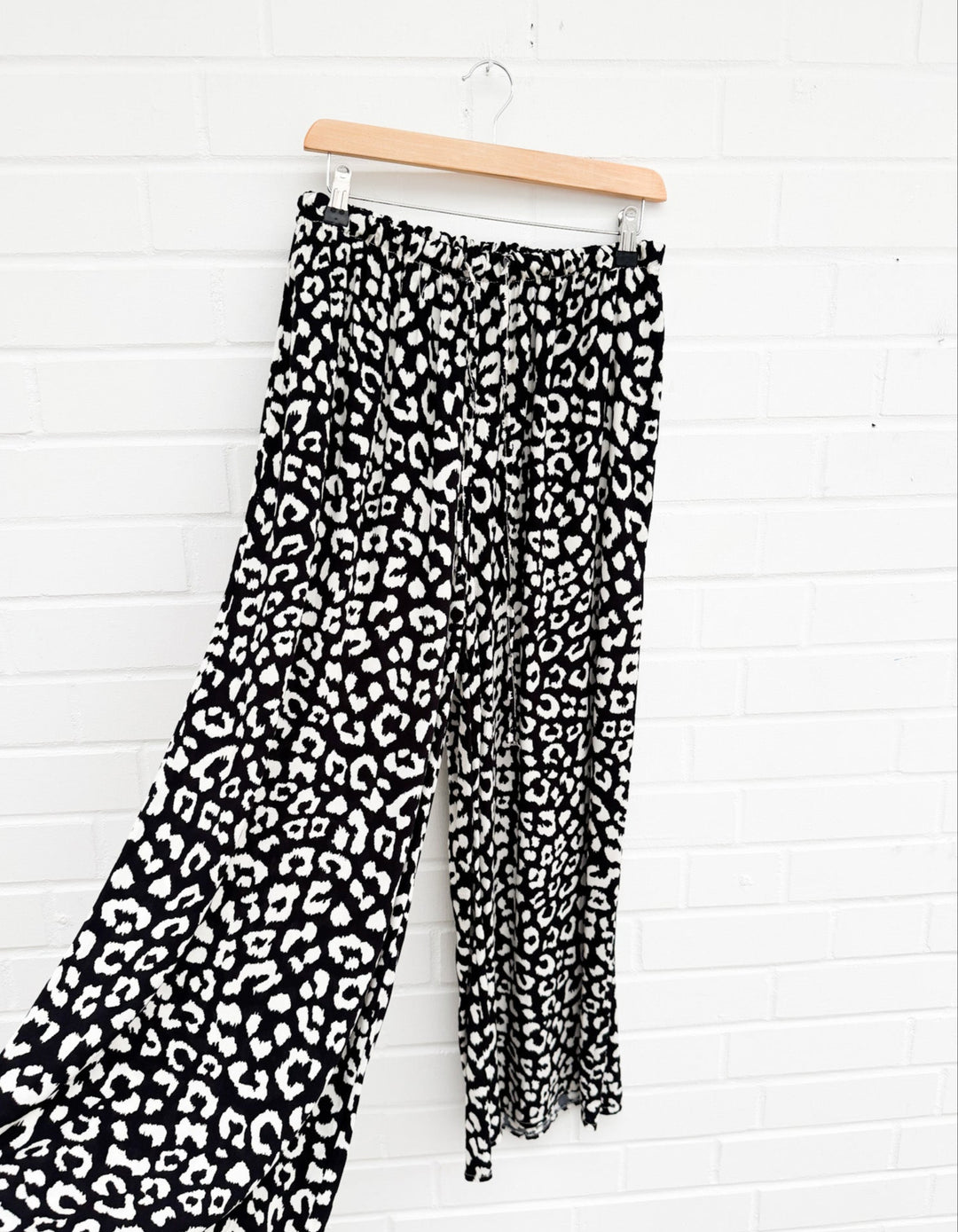 WEITE LEO HOSE - schwarz
