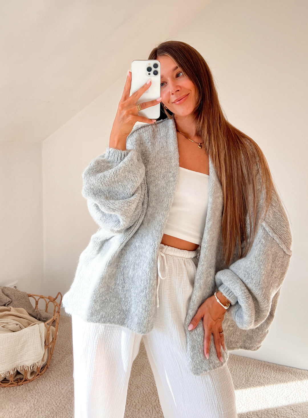 OVERSIZE STRICKJACKE MELLO- hellgrau