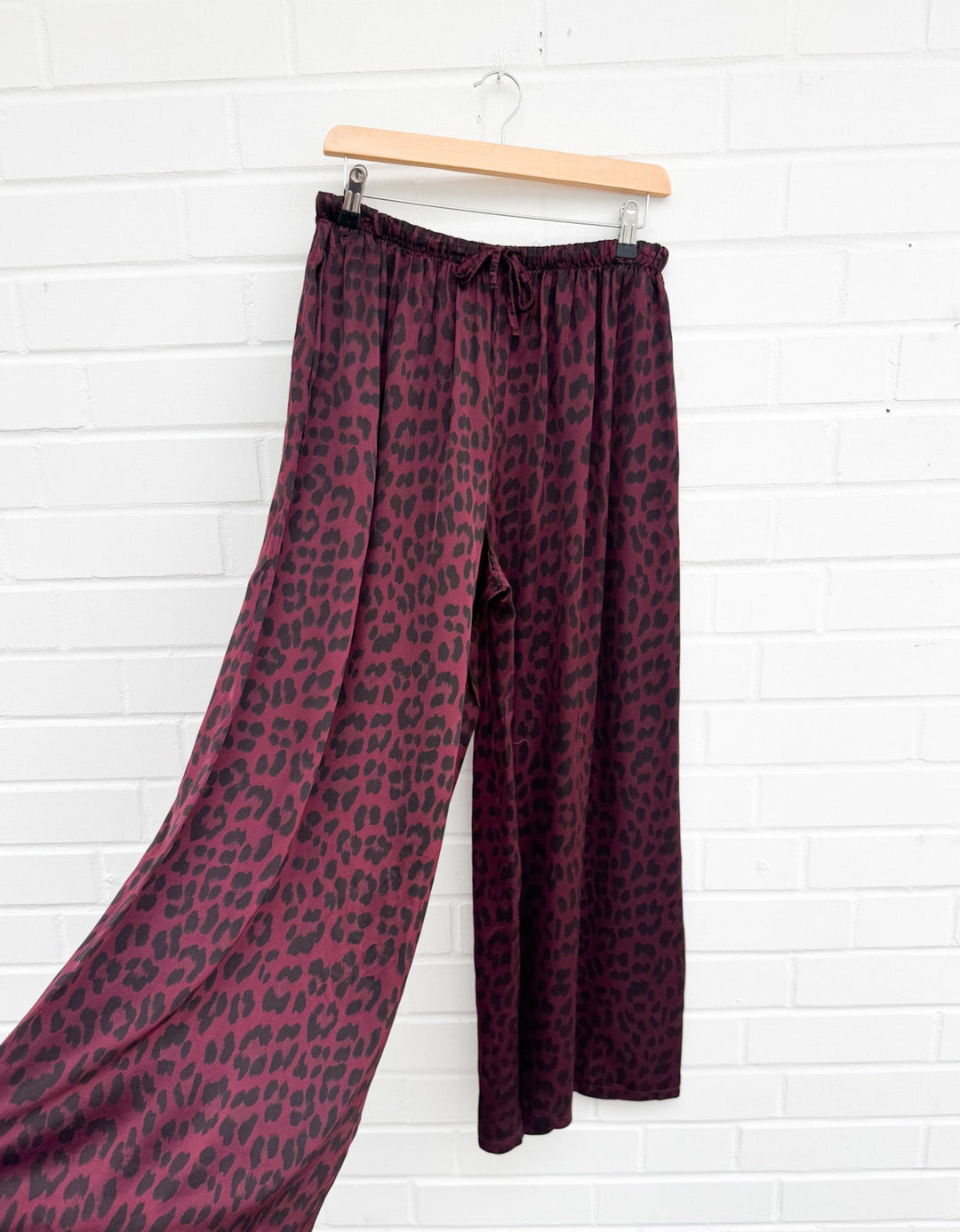 WEITE LEO SATINOPTIK HOSE - bordeaux