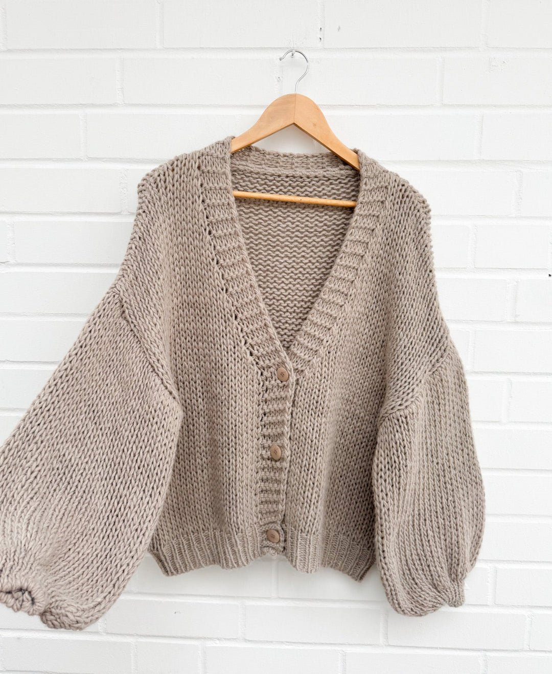 OVERSIZE STRICKJACKE NINA - taupe