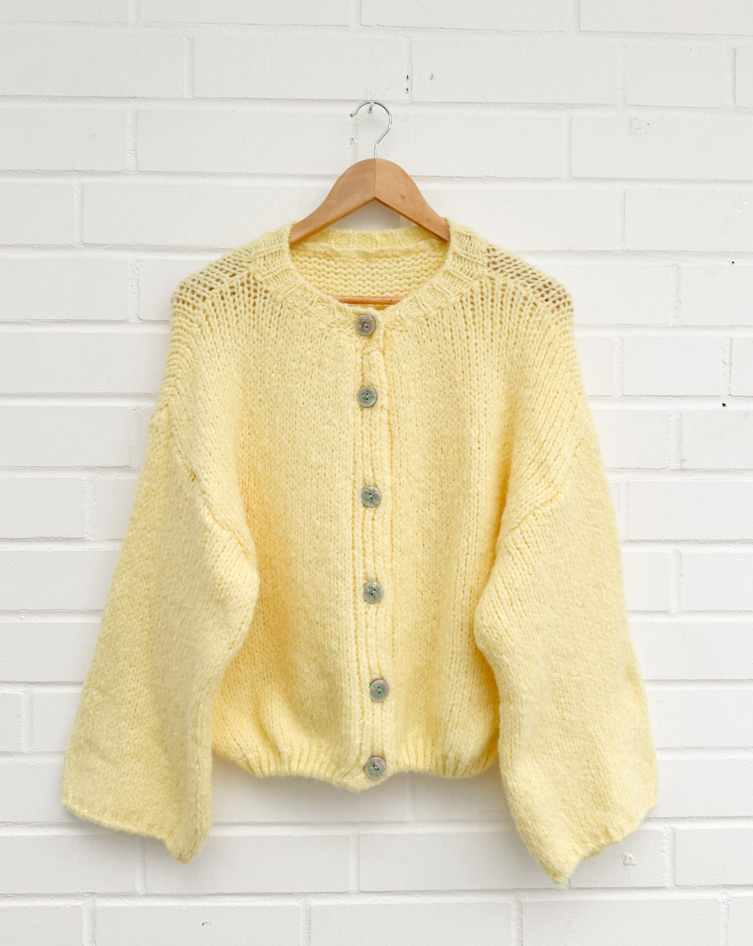 STRICKJACKE SOHO mit ausgestellten Arm - gelb