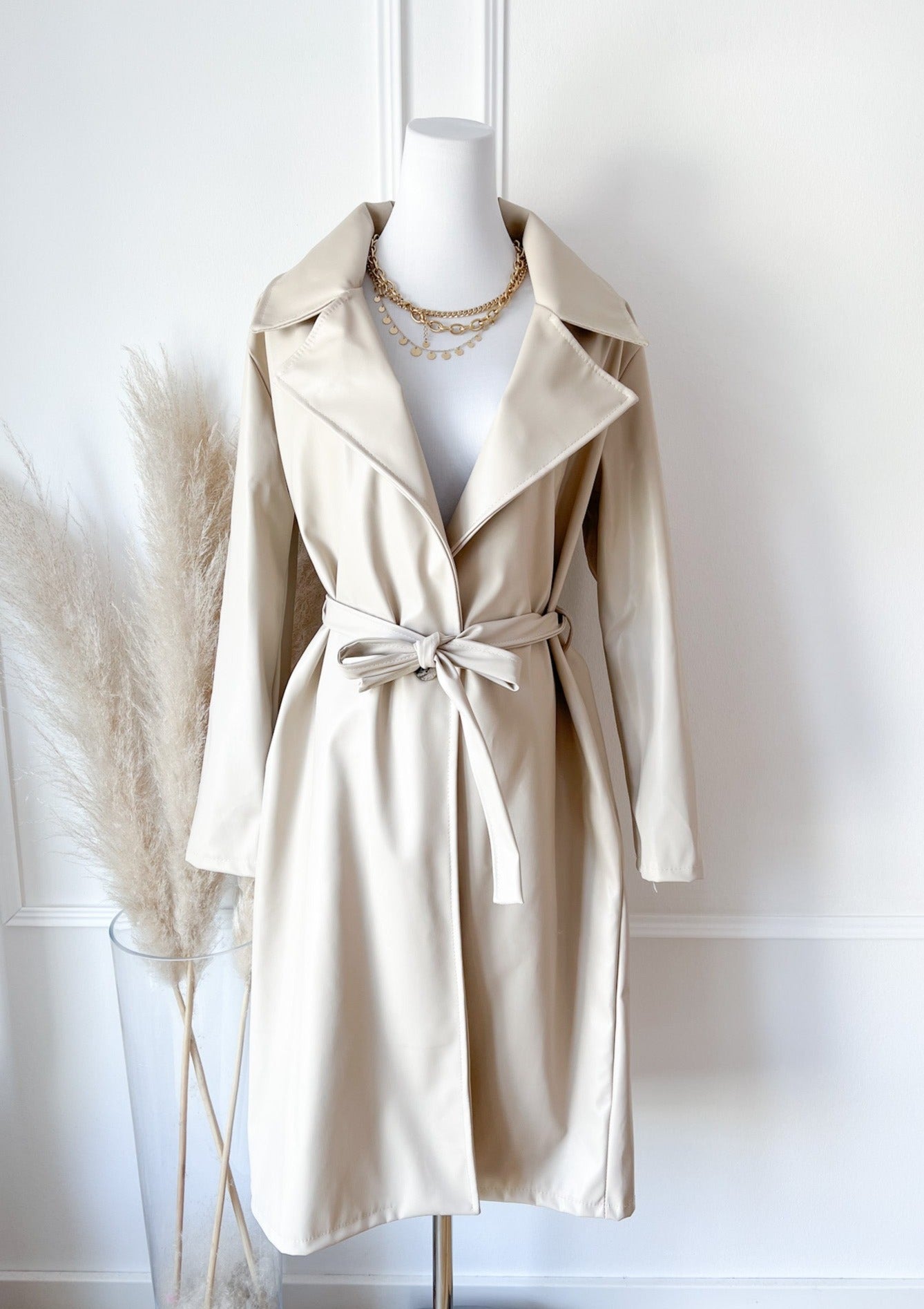 SILEN LEDEROPTIK TRENCHCOAT- beige