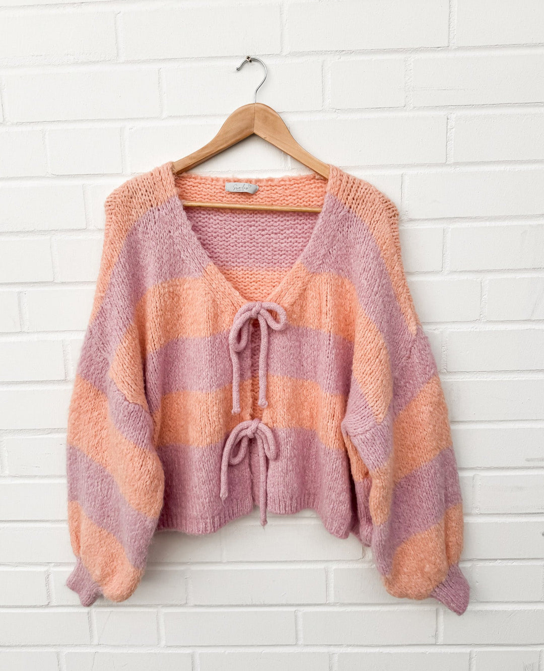 GESTREIFTE SCHLEIFEN STRICKJACKE - Peach rosa