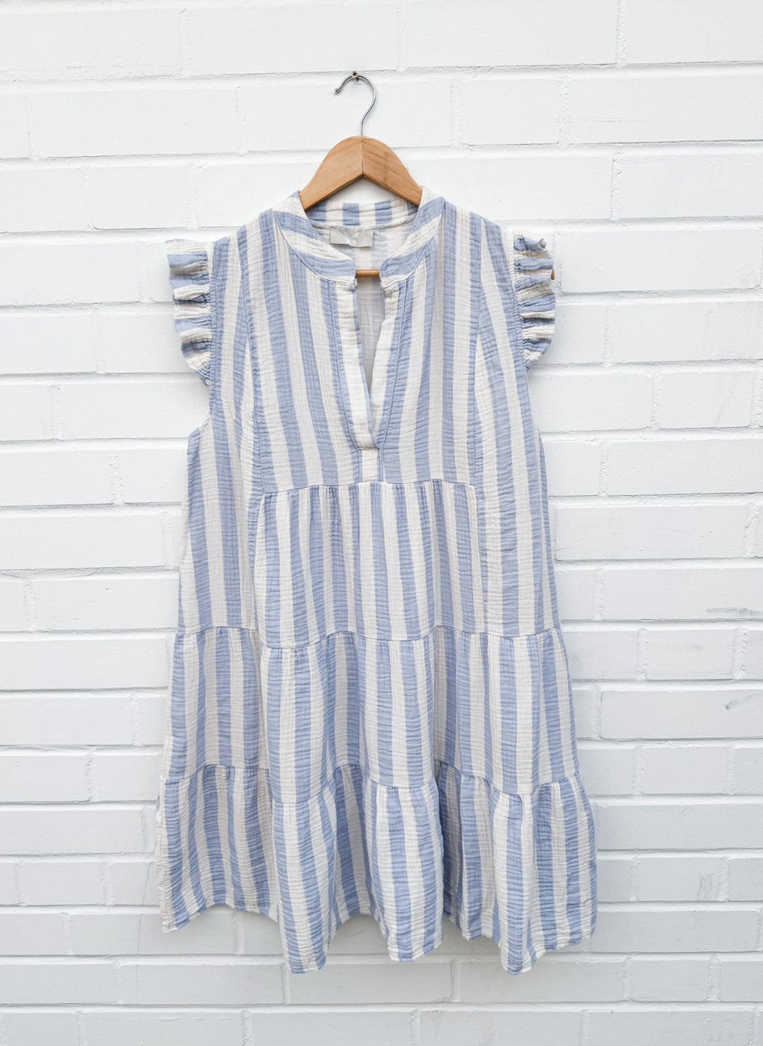 STRIPE RÜSCHEN MUSSELIN KLEID - hellblau