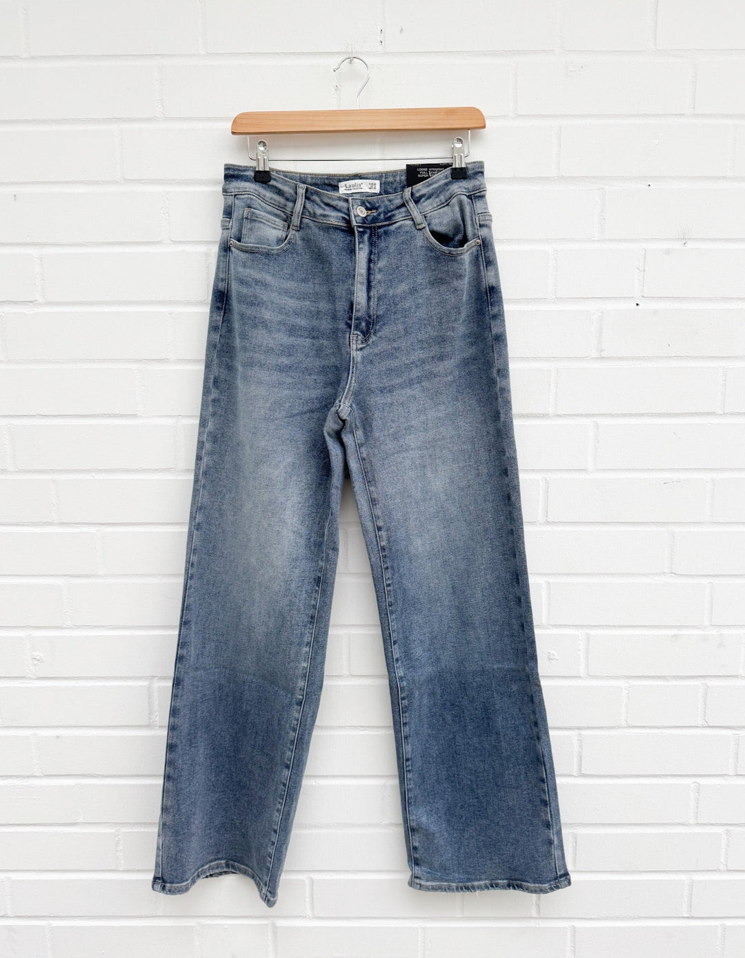 SUPER STRETCH STRAIGHT FIT JEANS EMBA