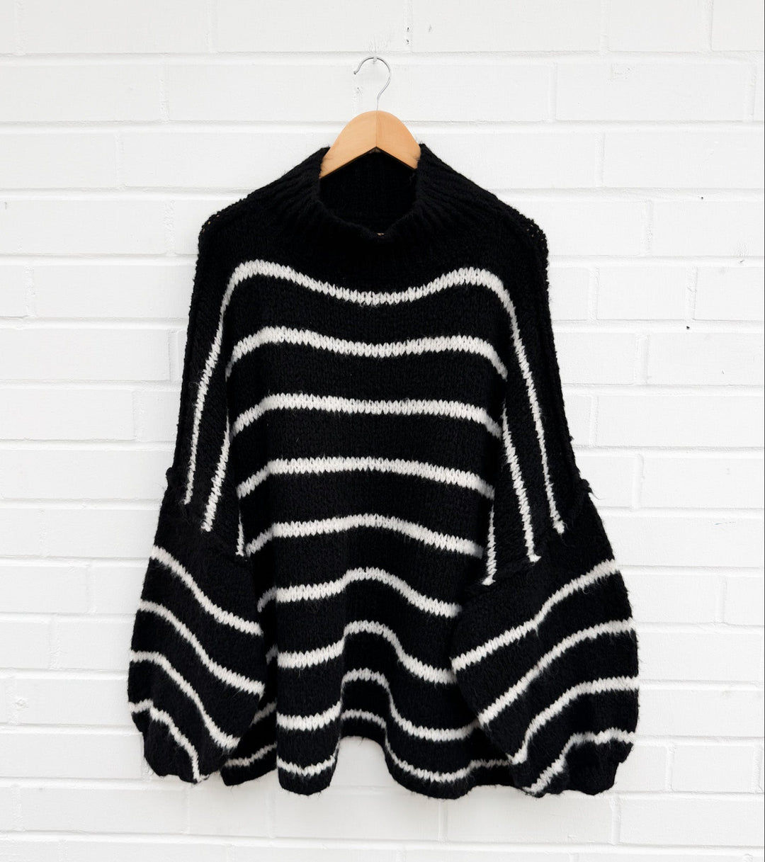 STREIFEN STRICKPULLOVER MAIRA - schwarz