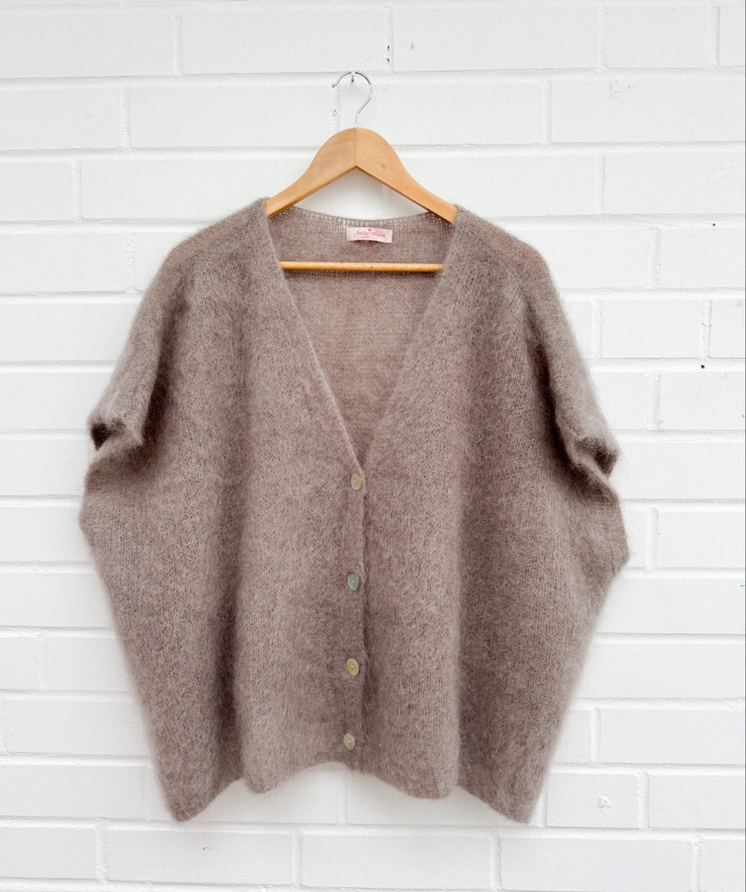 OVERSIZE MOHAIR KURZARM STRICKJACKE - taupe