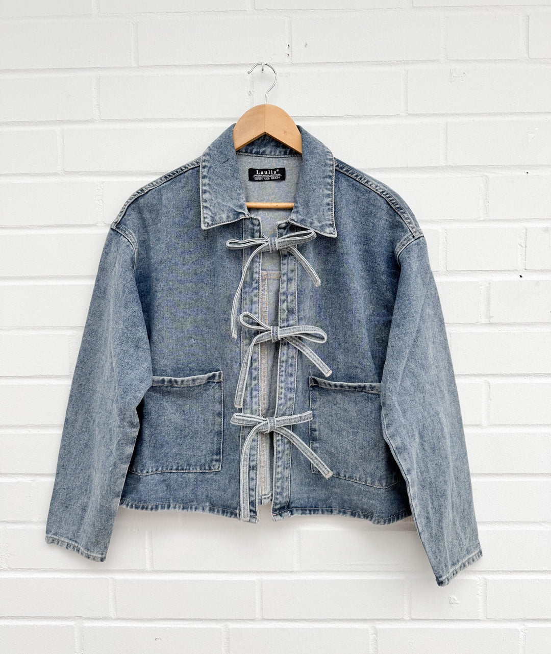 SCHLEIFEN JEANSJACKE