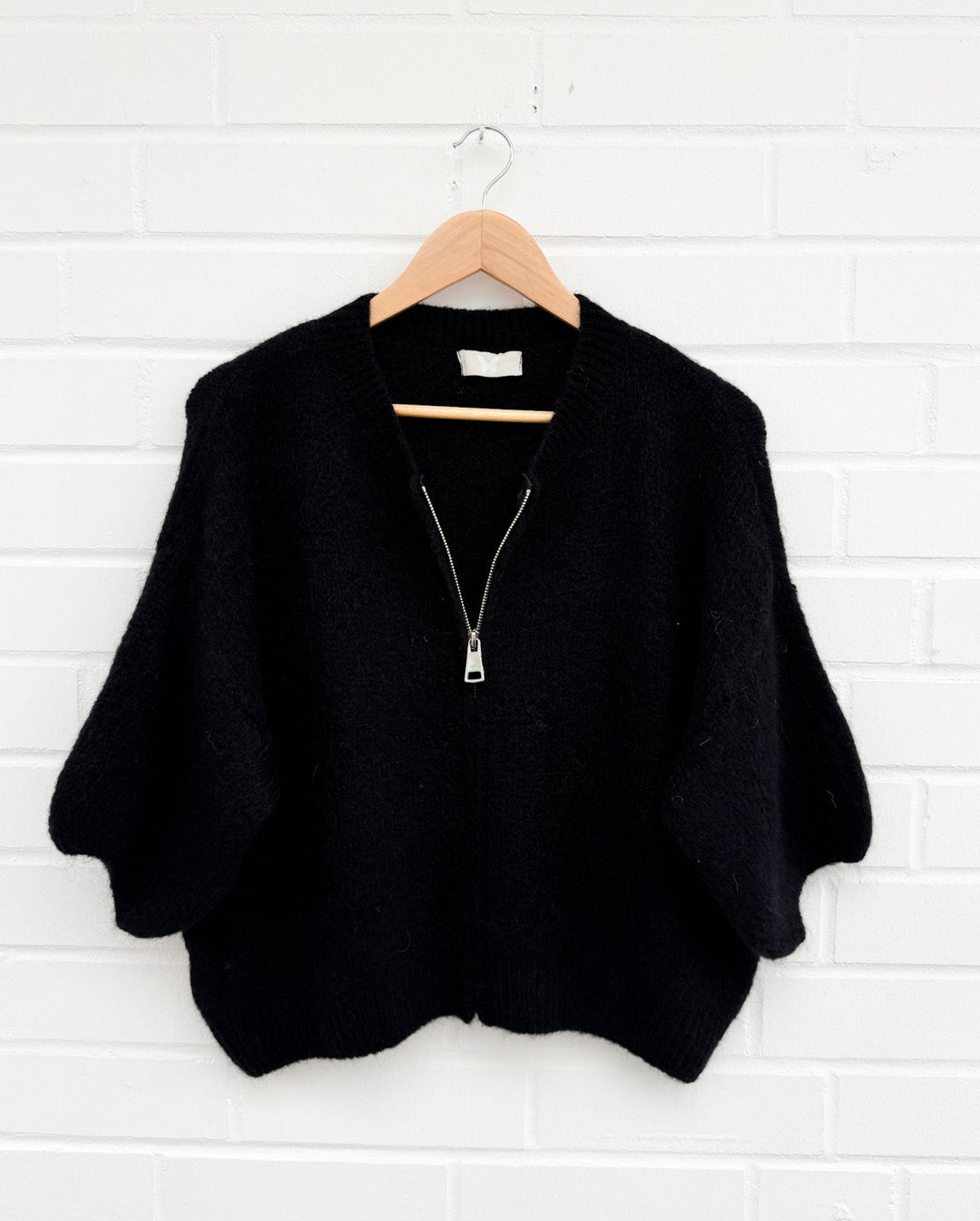 KURZARM STRICKJACKE mit Reißverschluss - schwarz