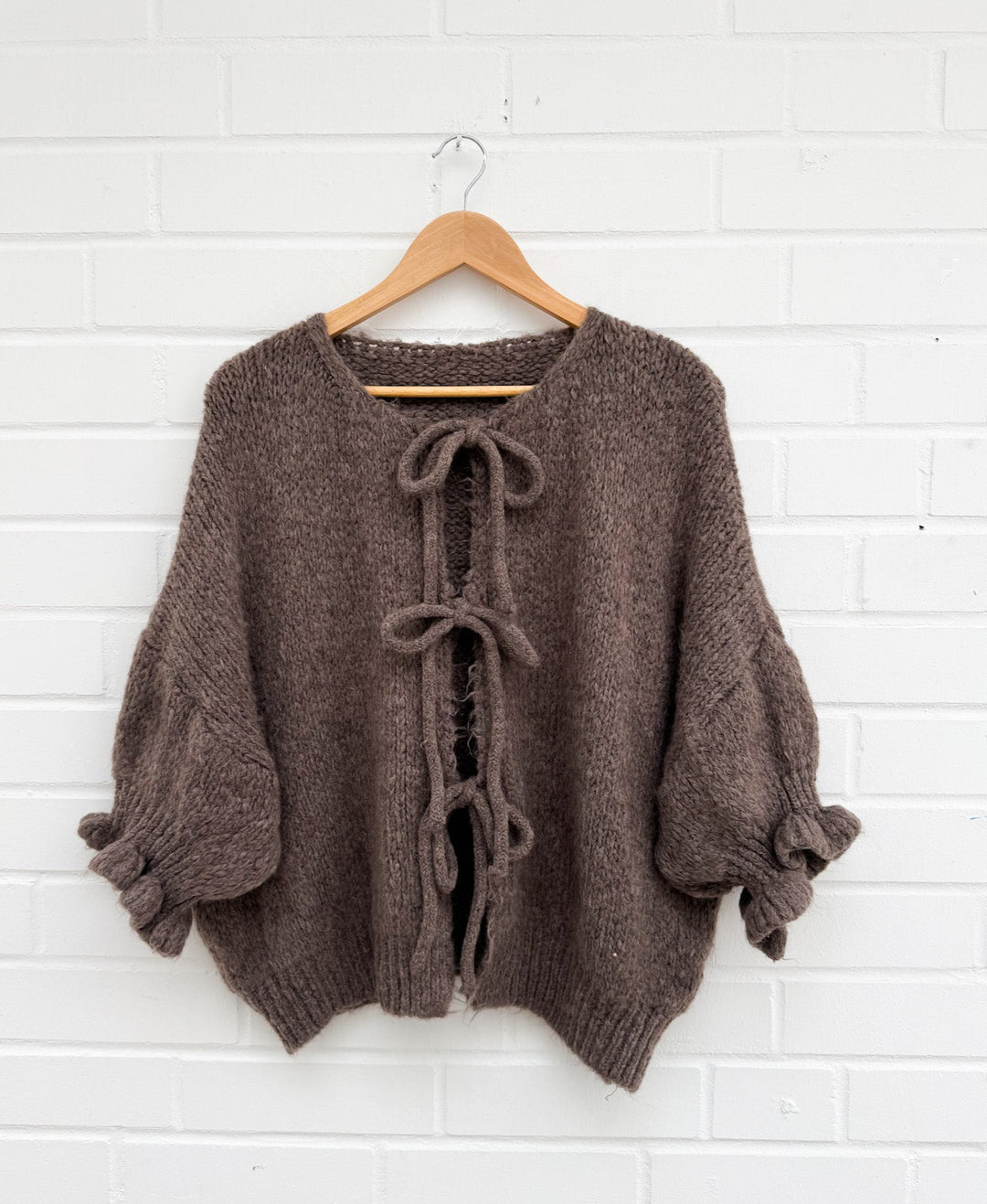 3/4 ARM SCHLEIFEN STRICKJACKE - braun
