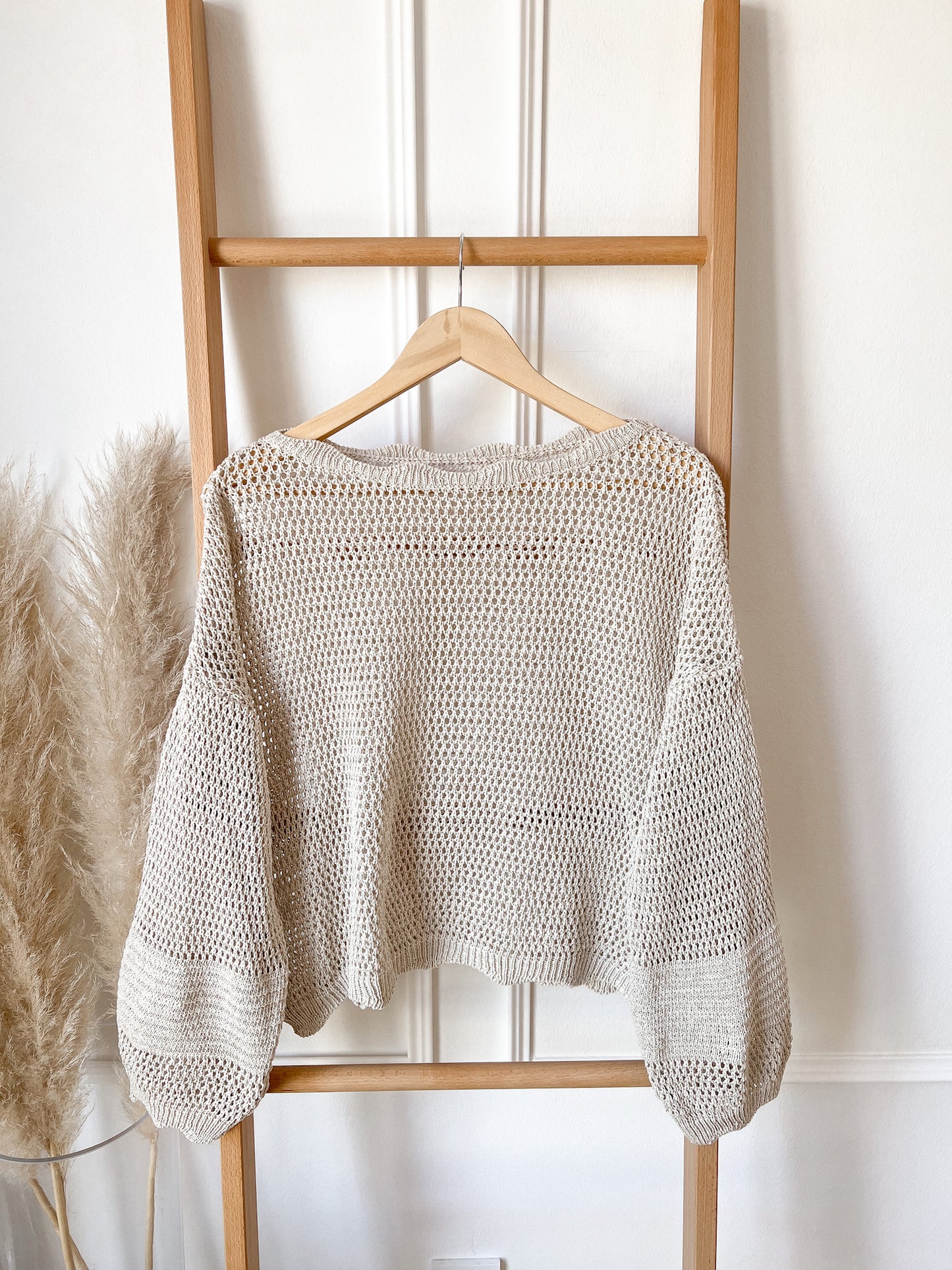 CROCHET PULLOVER- NUR NOCH SCHWARZ & BEIGE