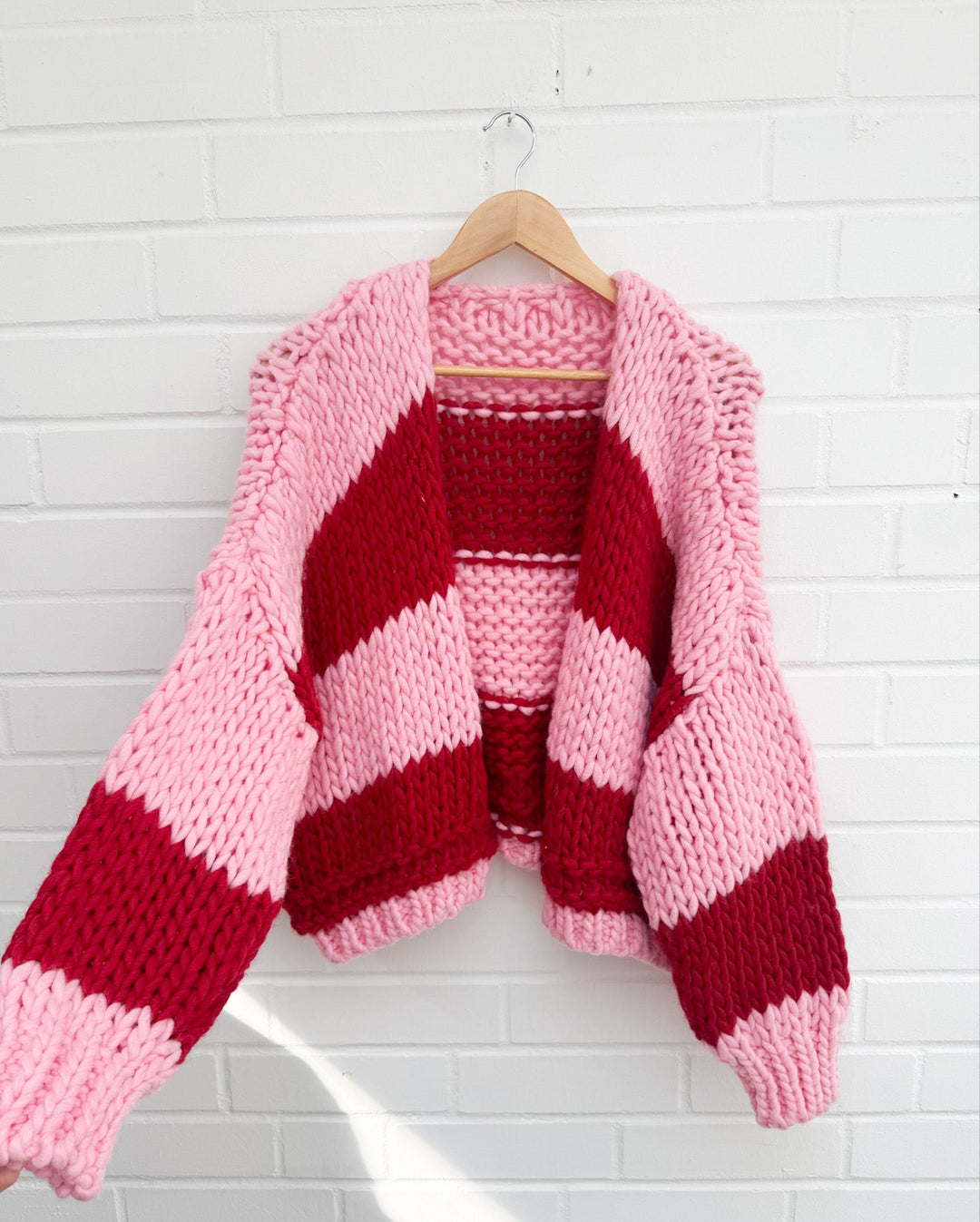 HANDMADE CARDIGAN BLOSSOM - rosa rot