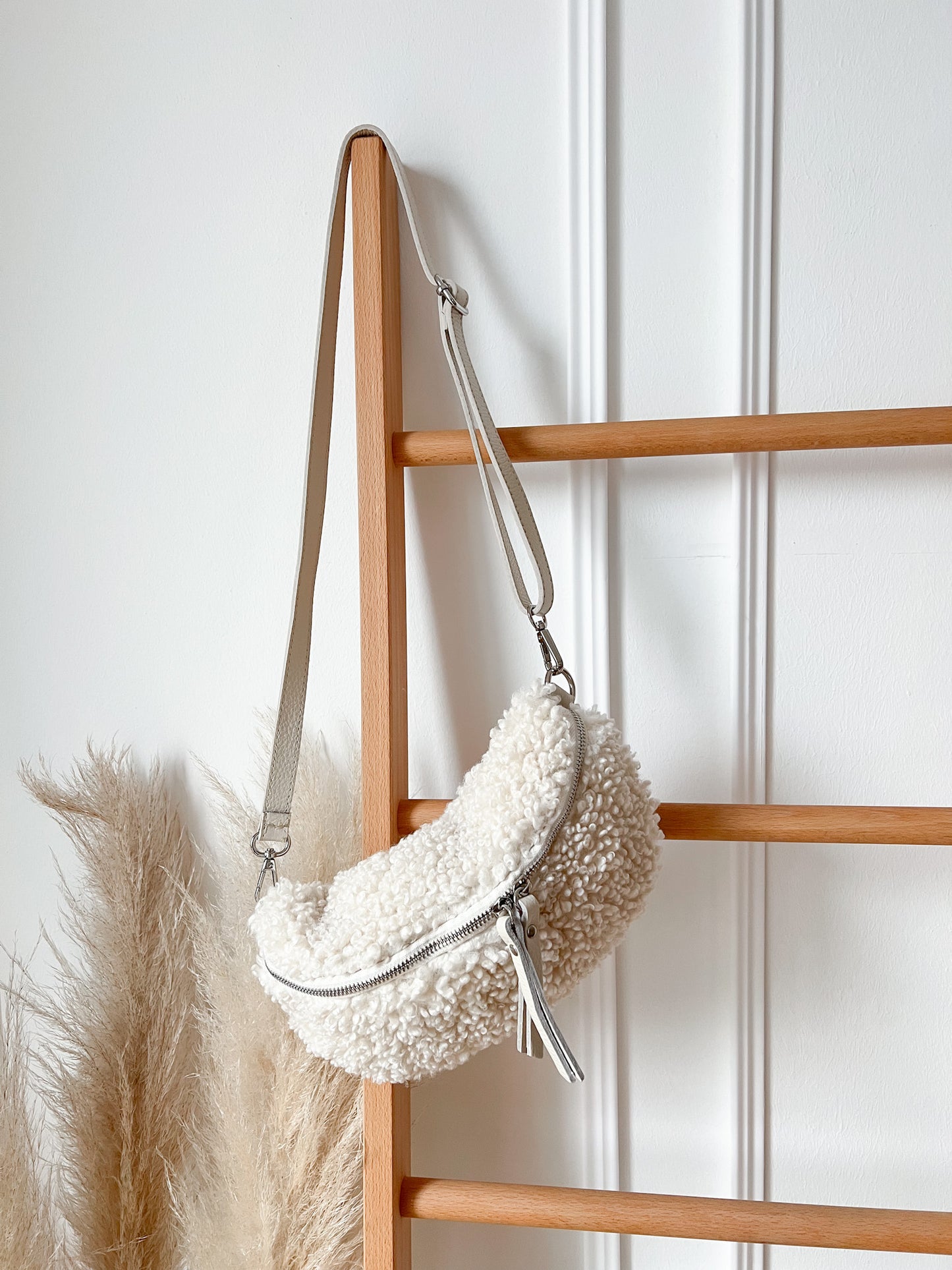 TEDDY BODYBAG -beige
