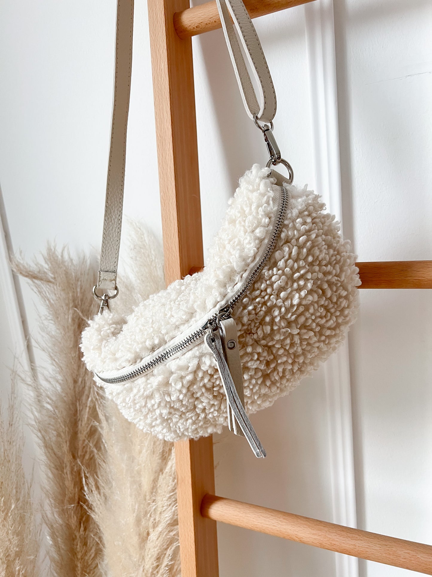 TEDDY BODYBAG -beige