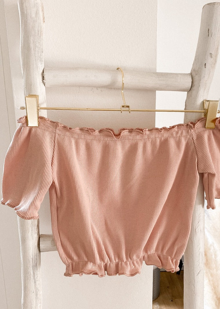 SCHULTERFREIES CROP SHIRT- versch. Farben Q935