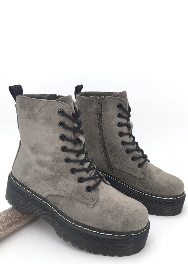 SALLY WILDLEDEROPTIK BOOTS- grau