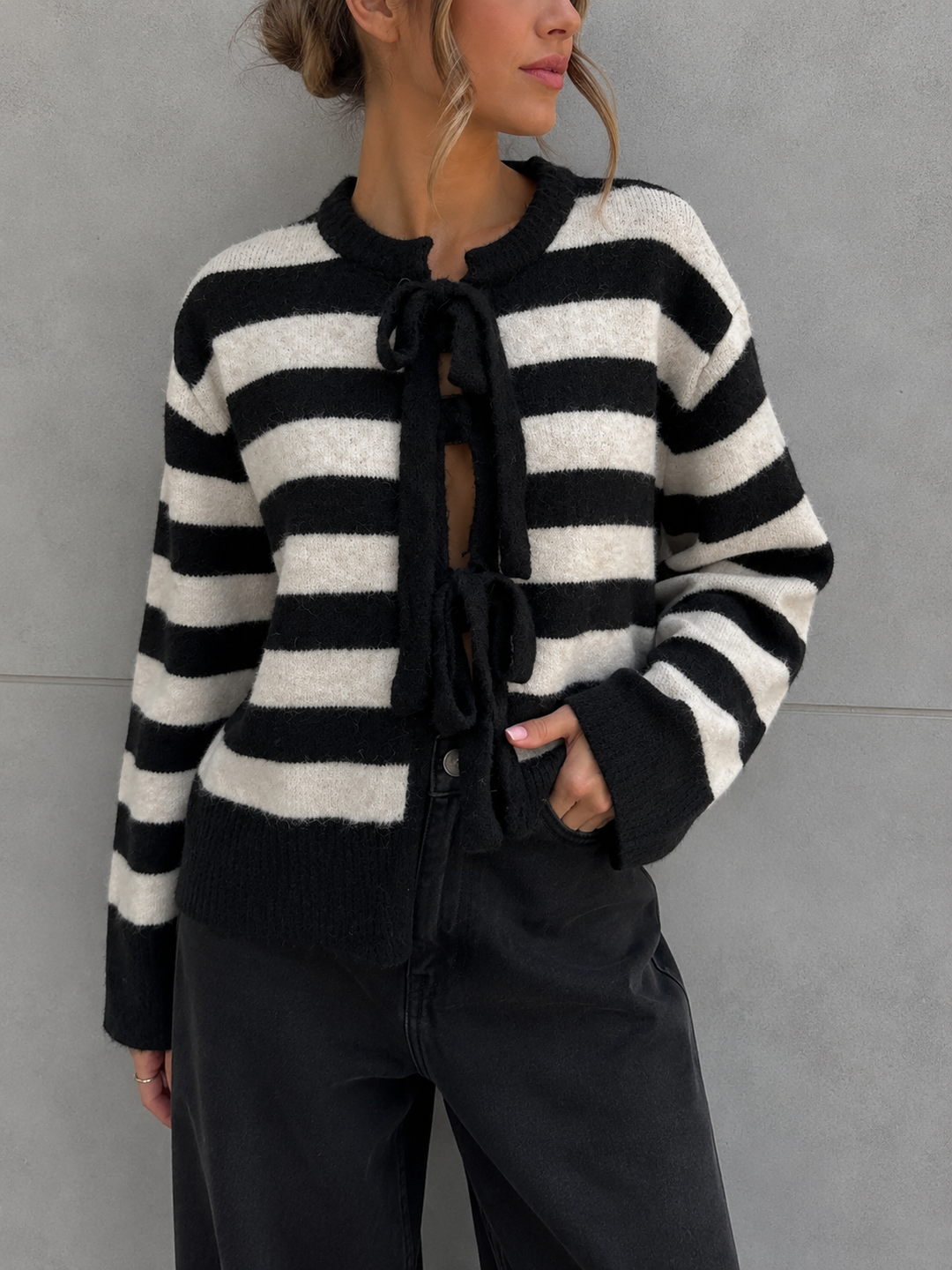 STREIFEN STRICKJACKE mit Schleifen - versch. Farben