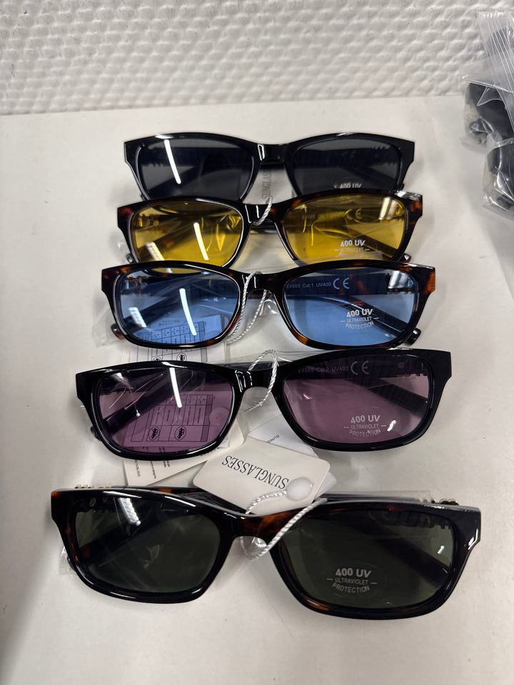 SCHMALE SONNENBRILLE - versch. Farben
