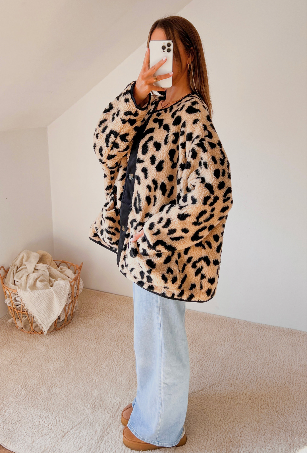 ULTRA OVERSIZE LEO TEDDY JACKE - beige