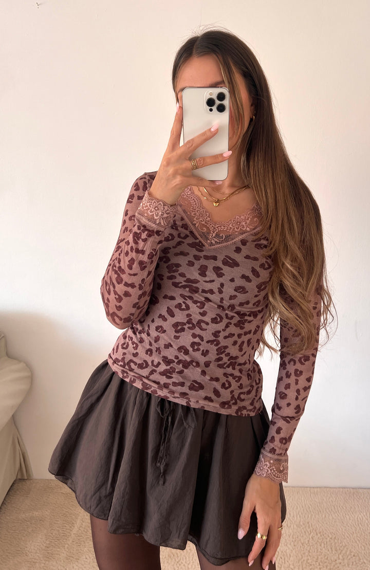 LEO LONGSLEEVE Spitze - versch. Farben