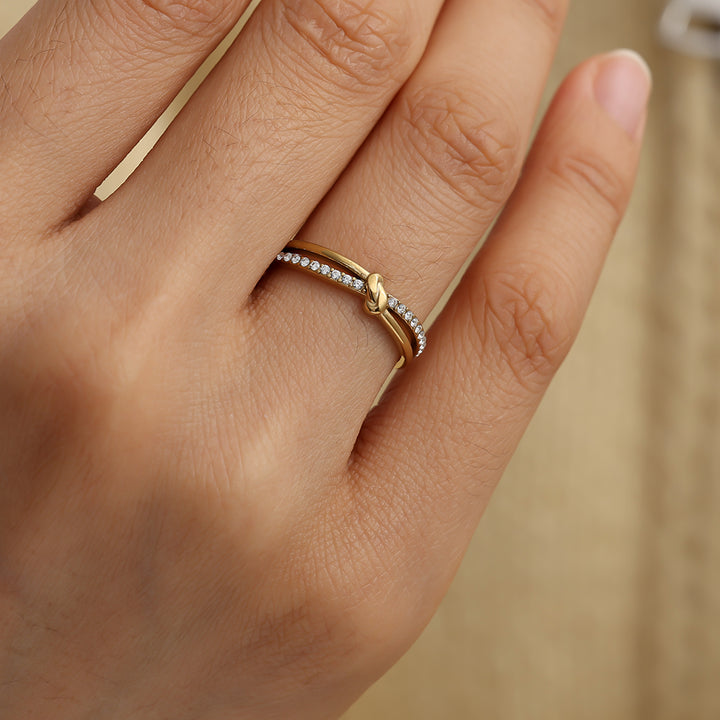 SMALL KNOT DIAMOND RING - vergoldet - Edelstahl