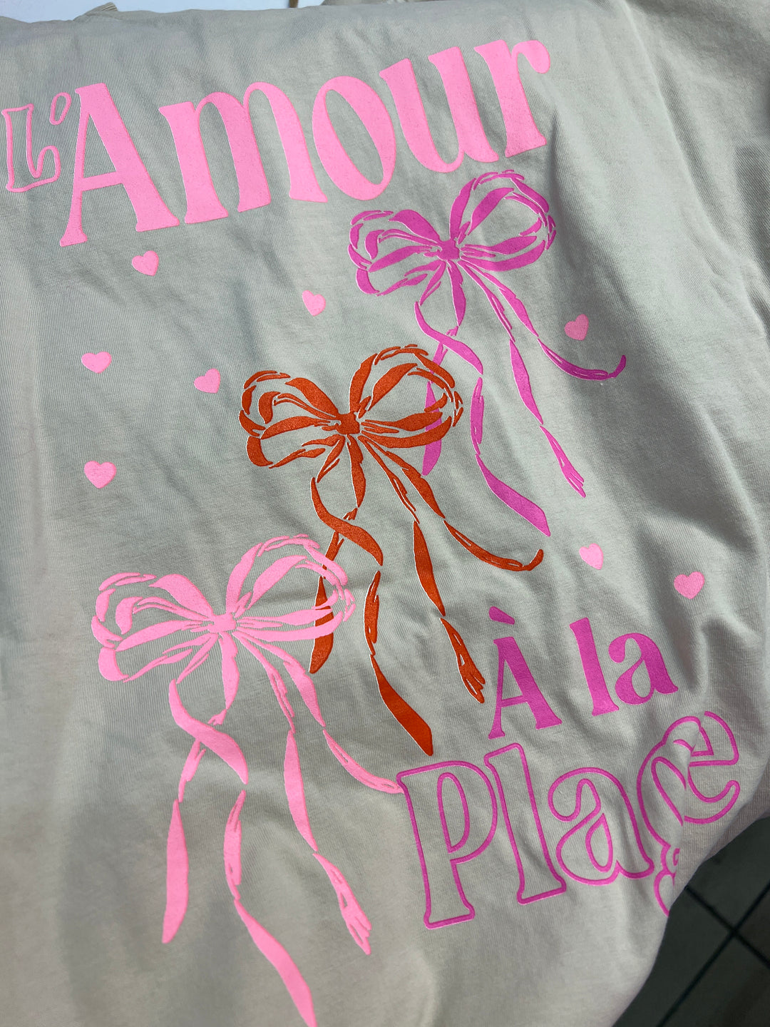 AMOUR SCHLEIFEN T-SHIRT - beige