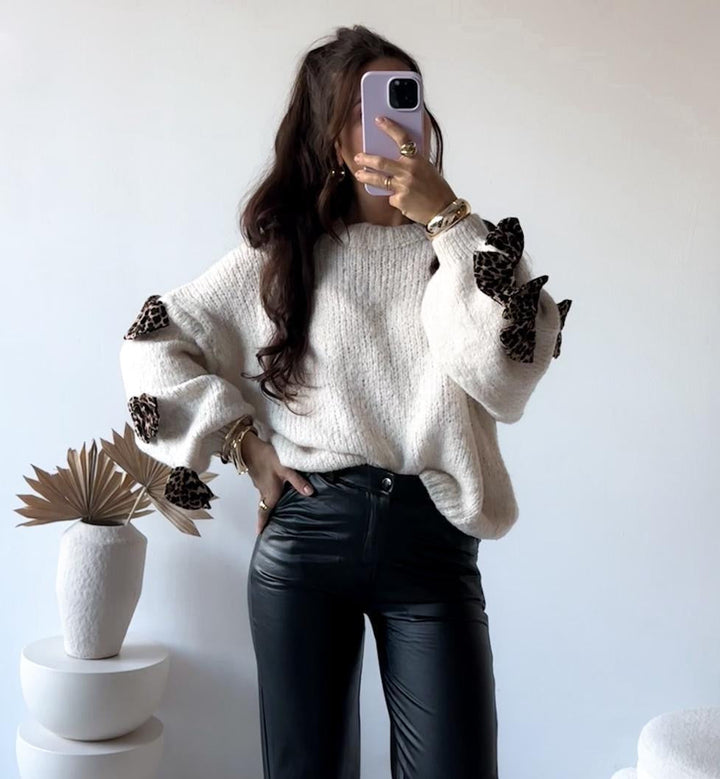 STRICKPULLOVER mit Leo Schleifen - versch. Farben