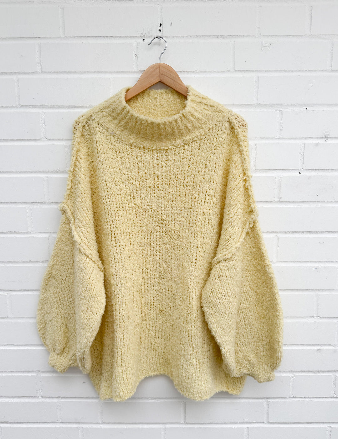 BOUCLE STRICKPULLOVER MAIRA - versch. Farben