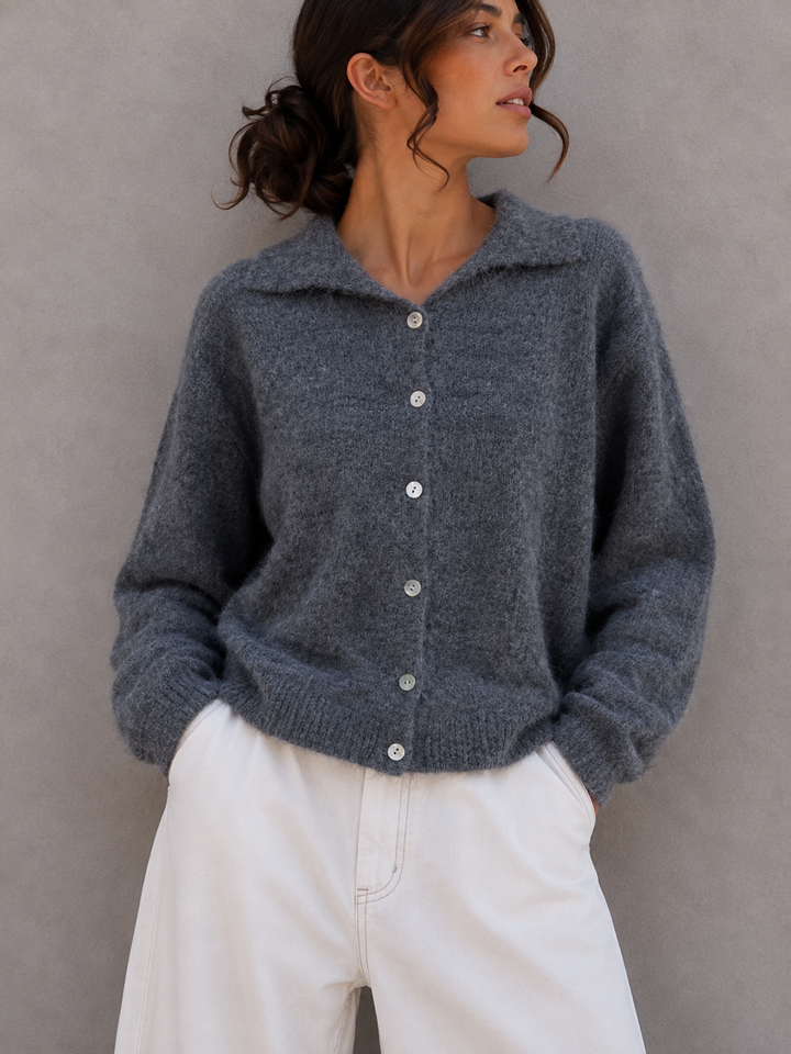 STRICKJACKE mit Kragen - versch. Farben