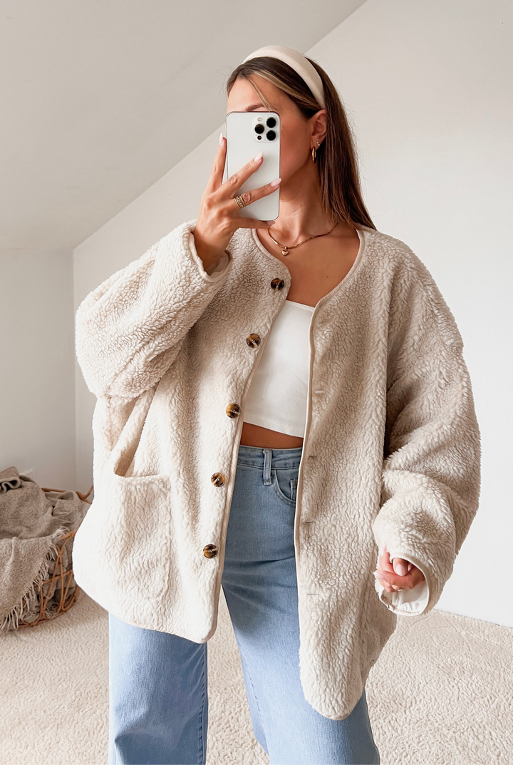 ULTRA OVERSIZE TEDDY JACKE - beige
