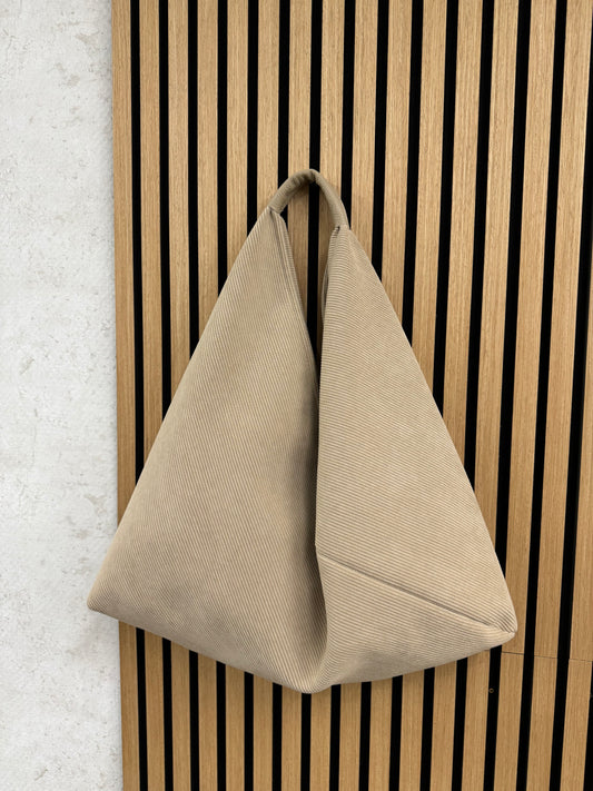 XL CORD SCHULTERTASCHE - beige