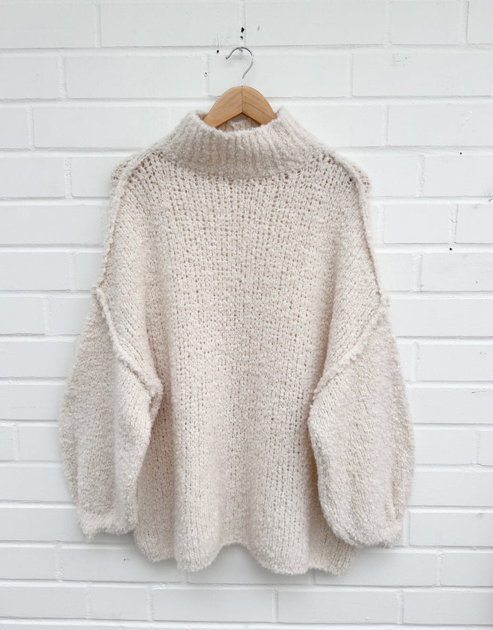 BOUCLE STRICKPULLOVER MAIRA - versch. Farben