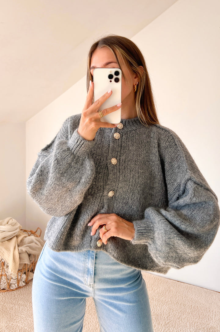 KURZE STRICKJACKE MAIRA - dunkelgrau