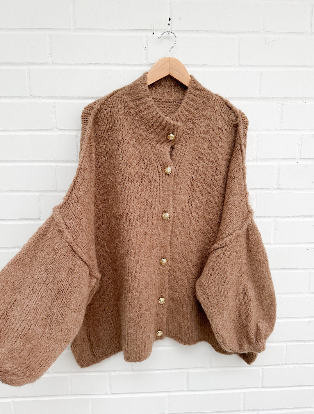 LANGE OVERSIZE STRICKJACKE MAIRA - versch. Farben