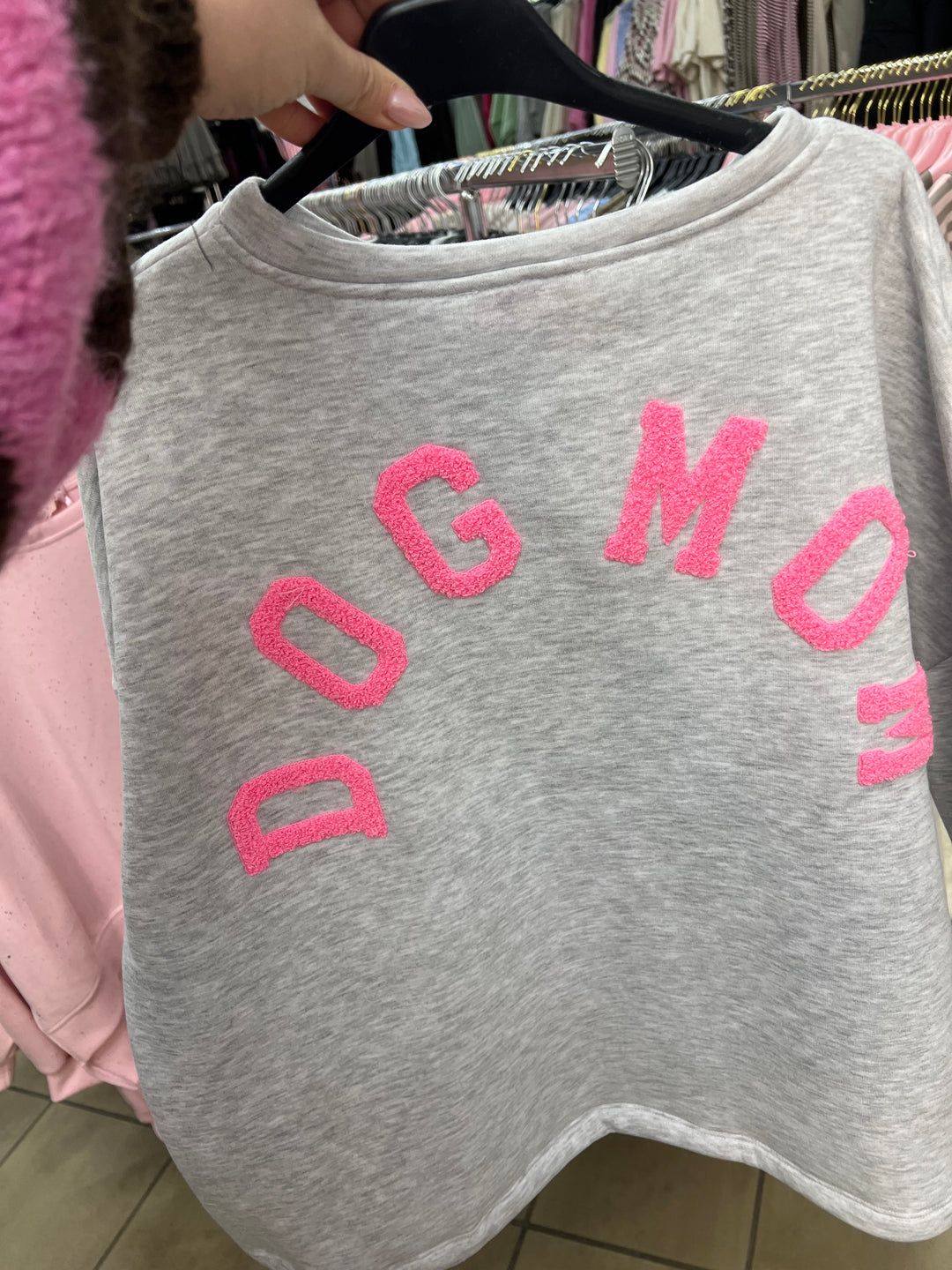 DOG MOM SWEATSHIRT - grau/pink