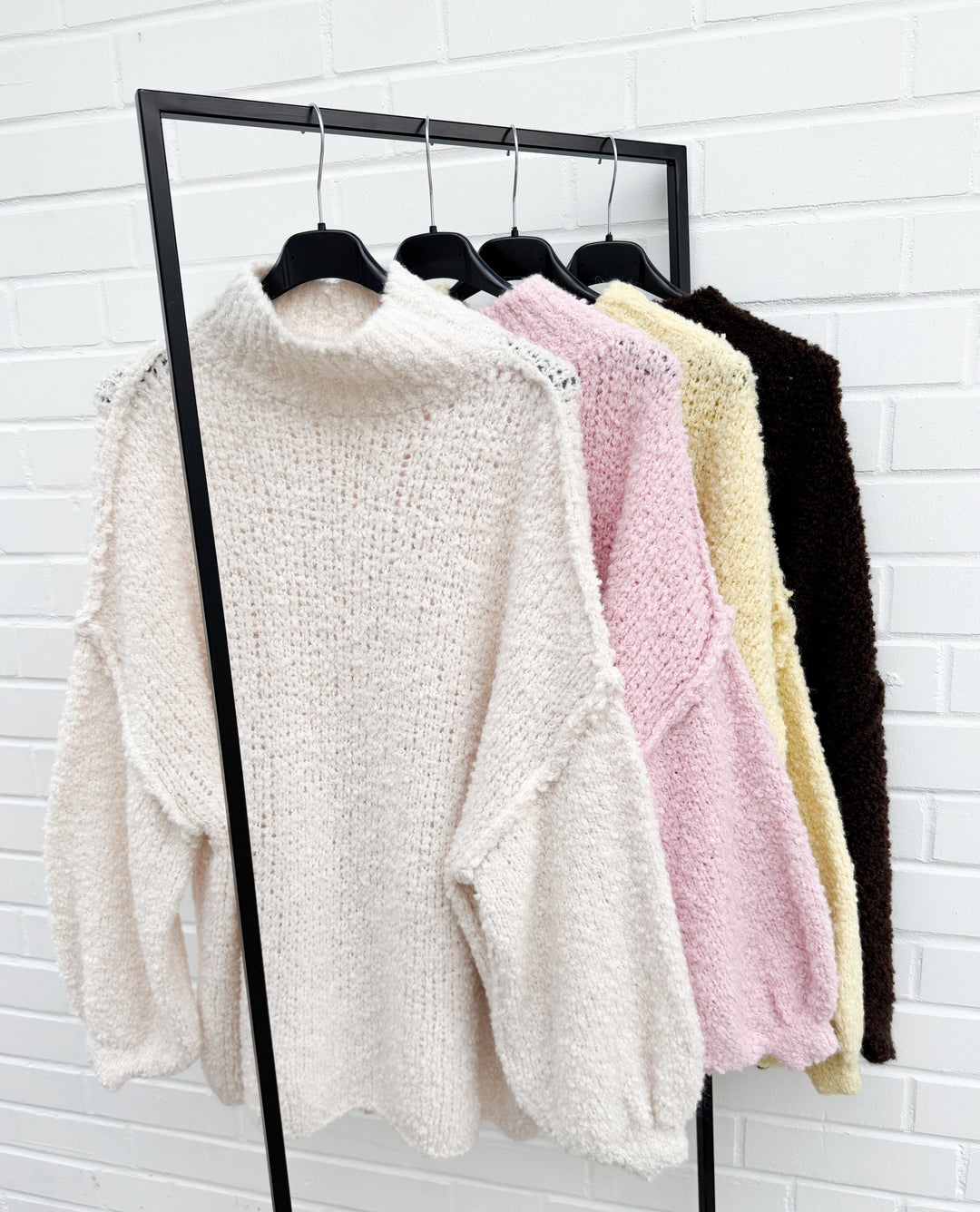 BOUCLE STRICKPULLOVER MAIRA - versch. Farben