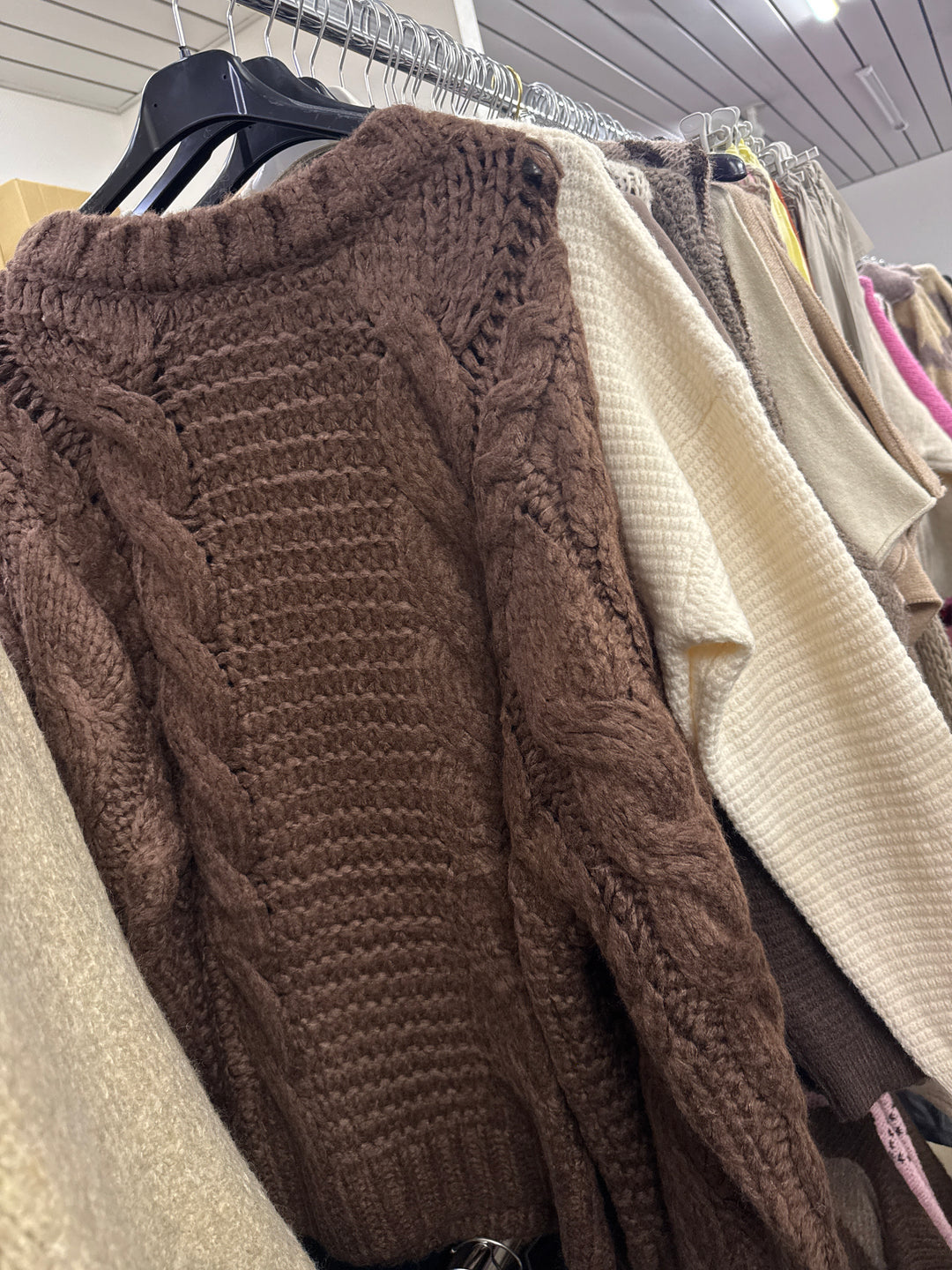 OVERSIZE ZOPFMUSTER PULLOVER - braun