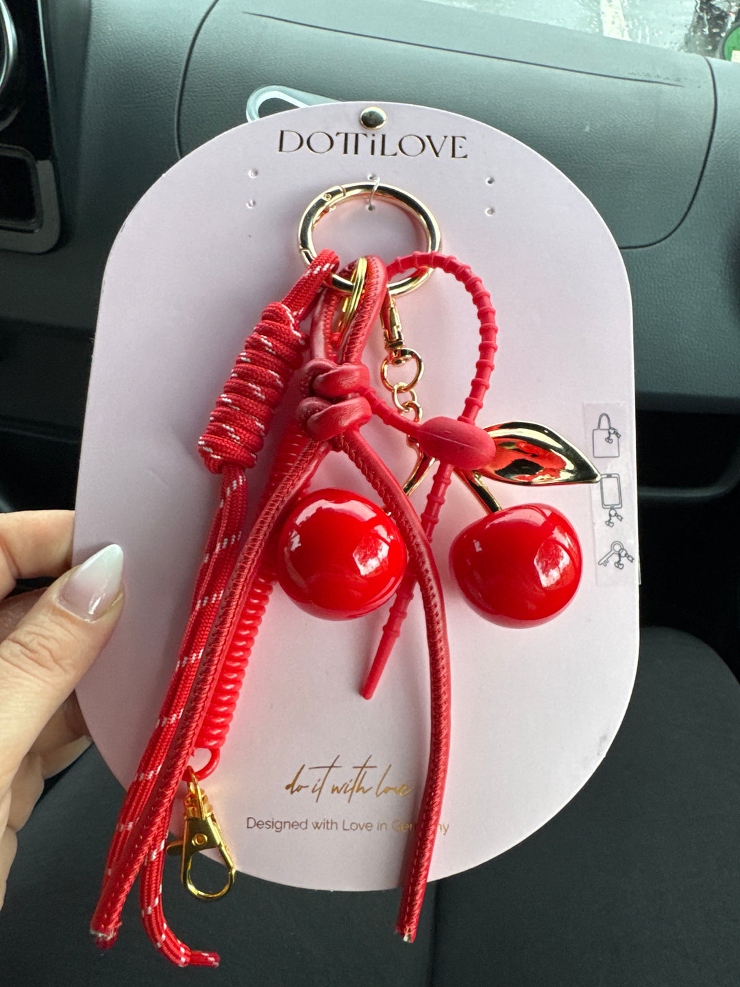 SCHLÜSSELANHÄNGER red Cherry