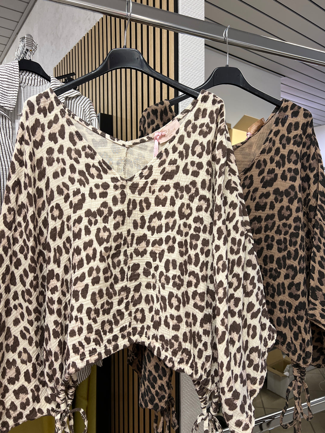 LEO MUSSELIN BLUSE TINA - Versch. Farben