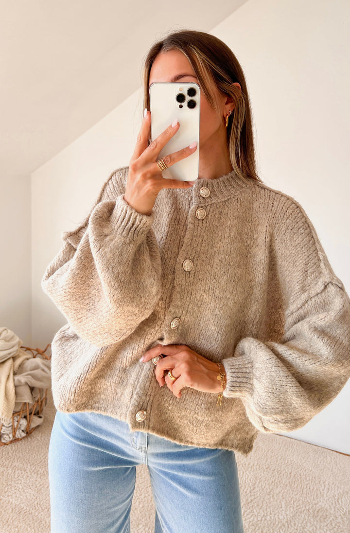 KURZE STRICKJACKE MAIRA - versch. Farben