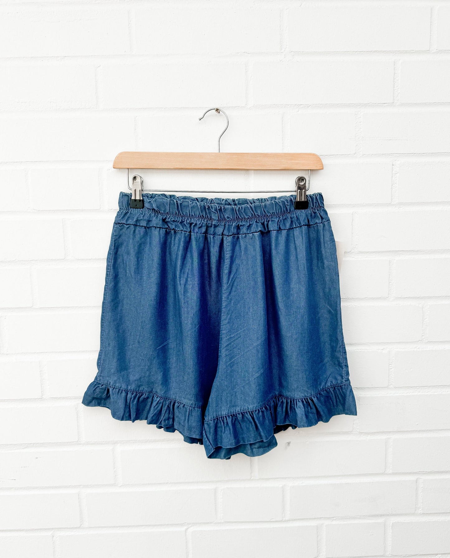 RÜSCHEN JEANS SHORTS - versch. Farben