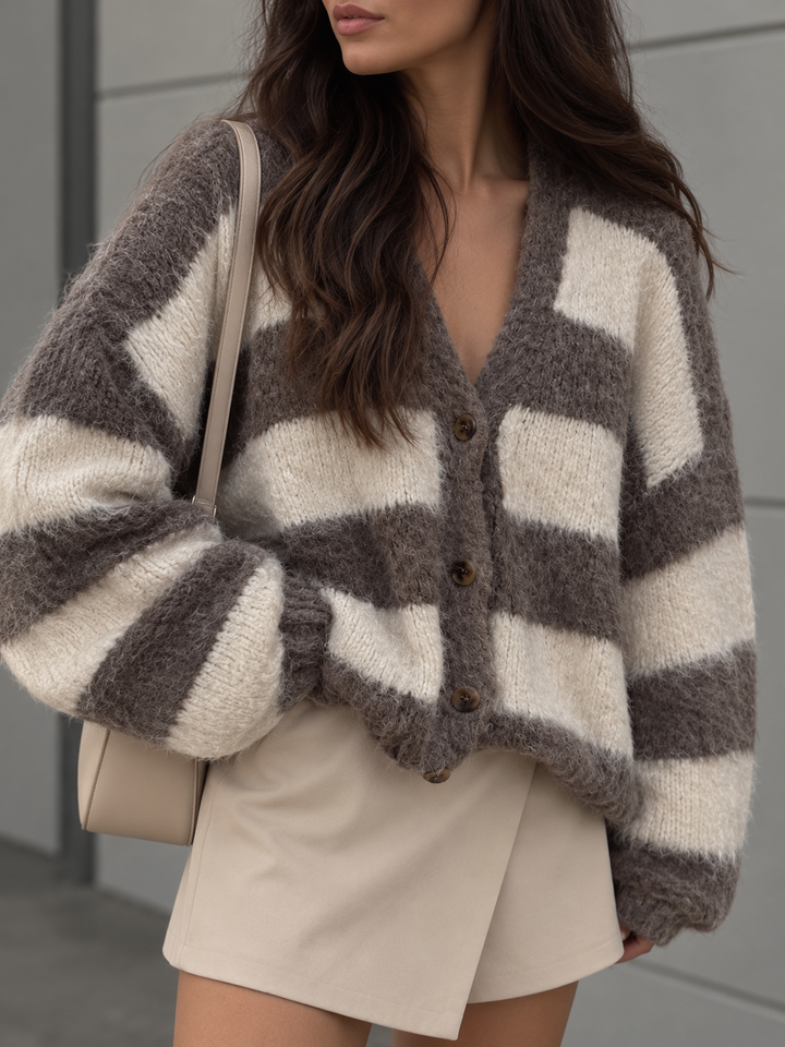 COZY STRIPE STRICKJACKE mit Knöpfen - versch. Farben